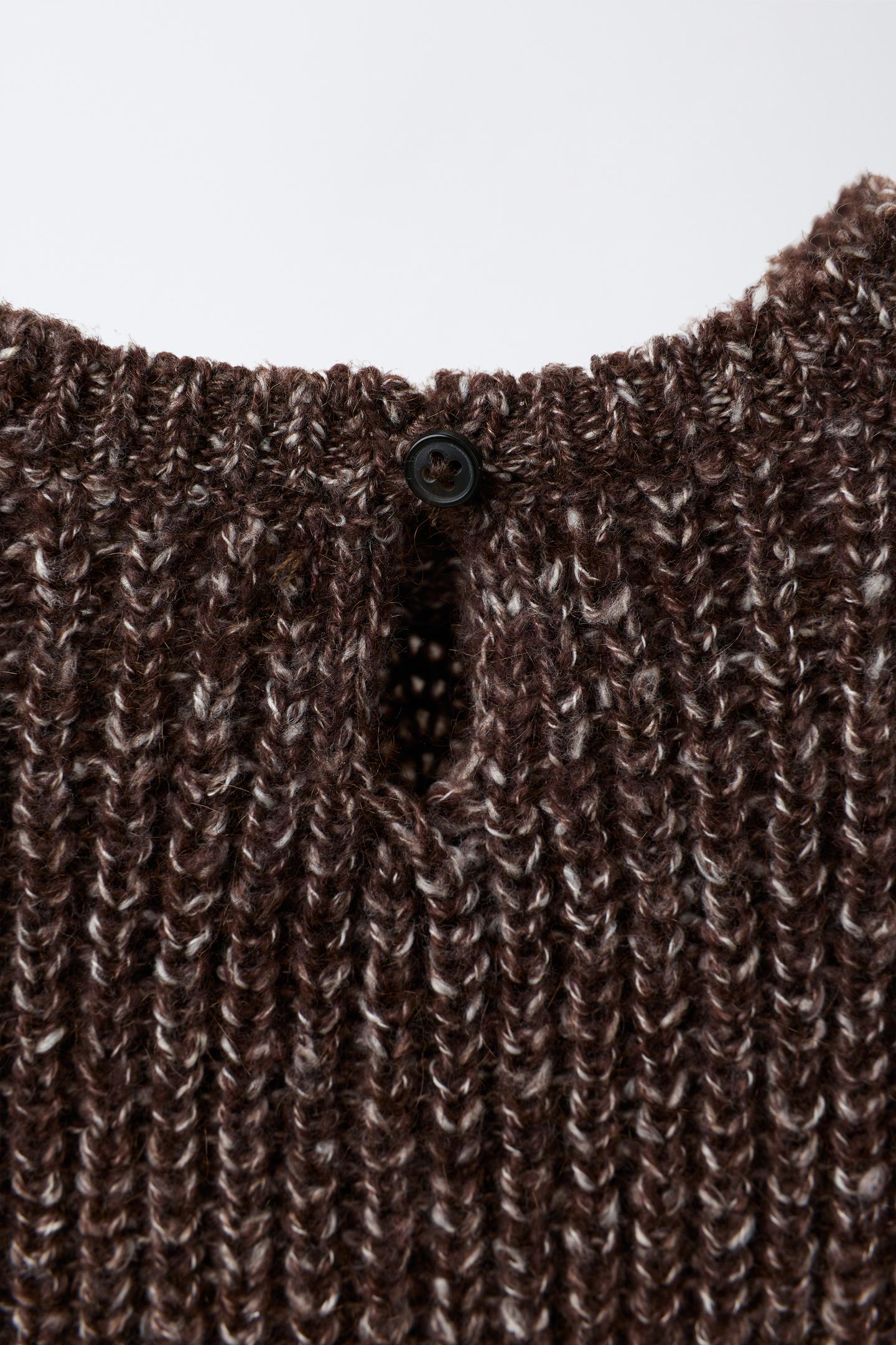Детский свитер Zara Purl Knit Sweater with Embroidered Flowers, цвет: Коричневый — фото 4