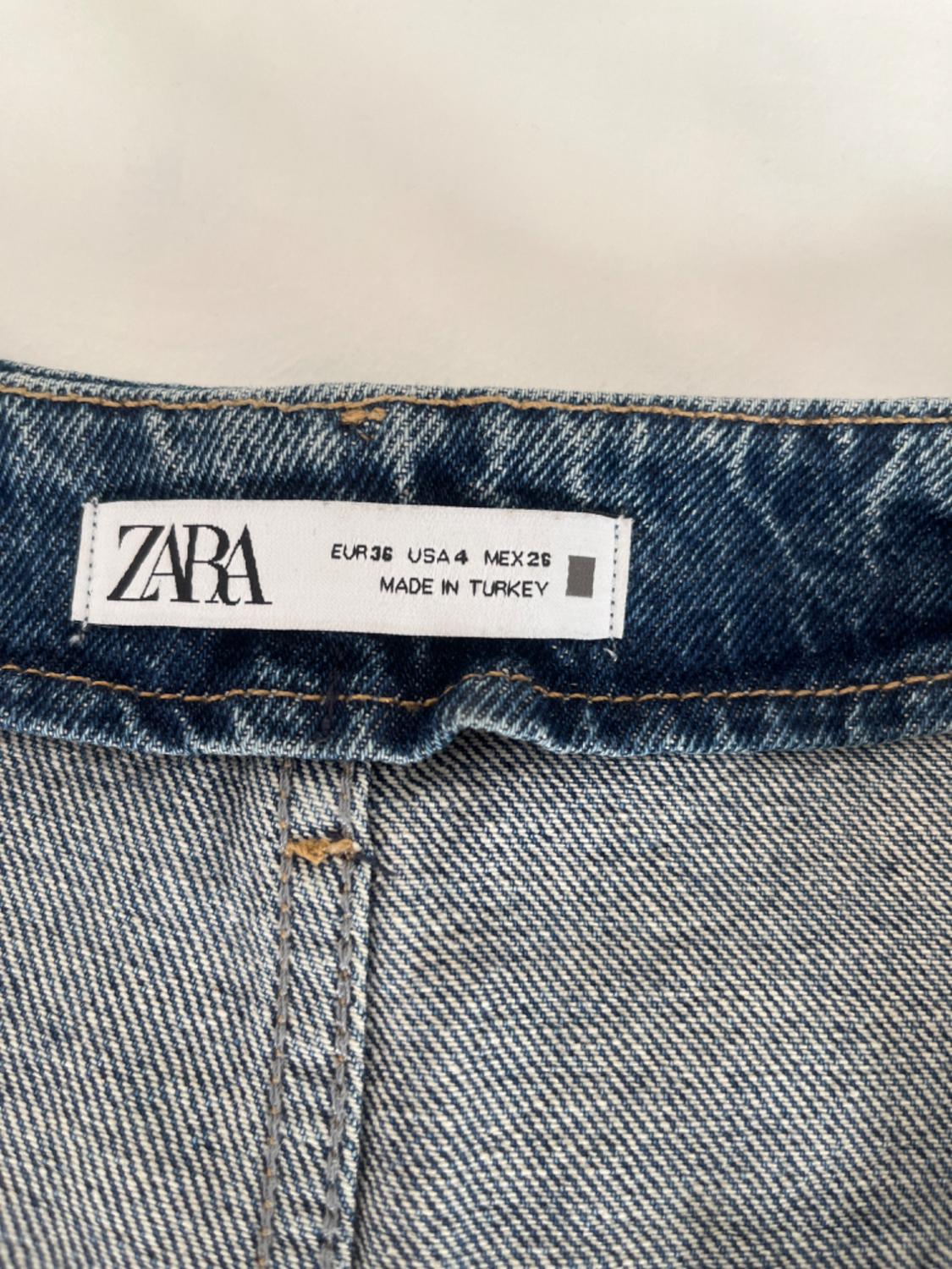 Z1975 DENIM SHORTS WITH GOLDEN BUTTONS - Image 3