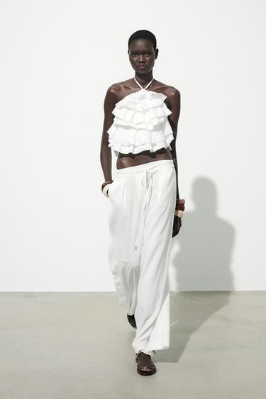 TOP HALTER VOLANTES - Blanco de Zara