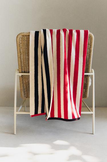 SERVIETTE DE PLAGE RAYURES RÉVERSIBLE - Rouge de Zara