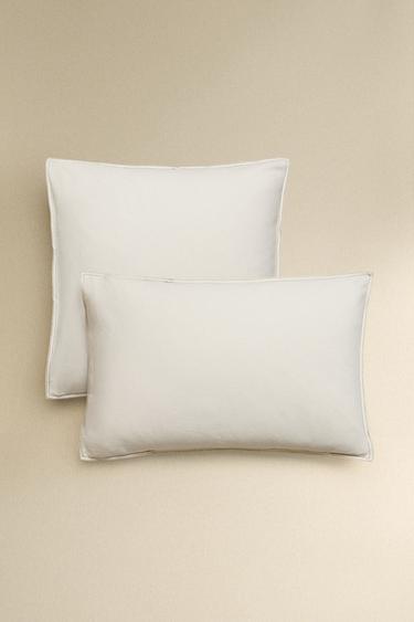 FRONHA DE TRAVESSEIRO COM PESPONTO - Branco-marfim da Zara