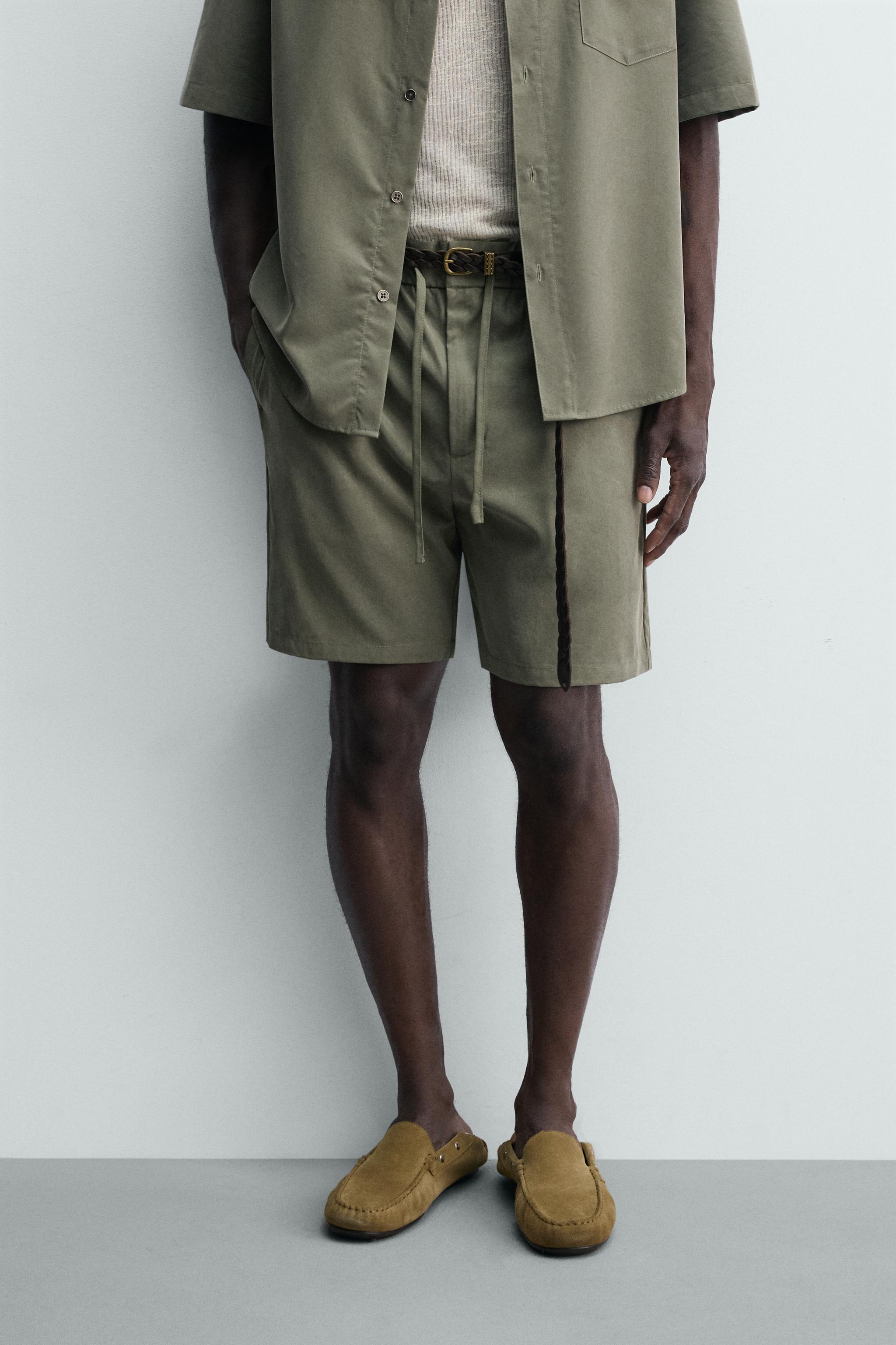 RELAXED FIT FLOWY SHORTS — Dark green