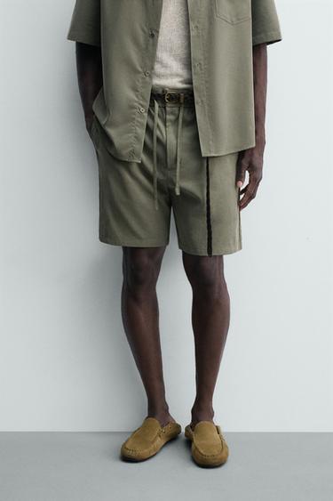RELAXED FIT FLOWING BERMUDA SHORTS - Dark green by Zara