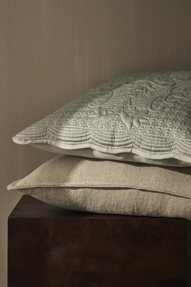 QUILTED CUSHION COVER FOR QUILTS WITH RAISED DESIGN - Light green by Zara