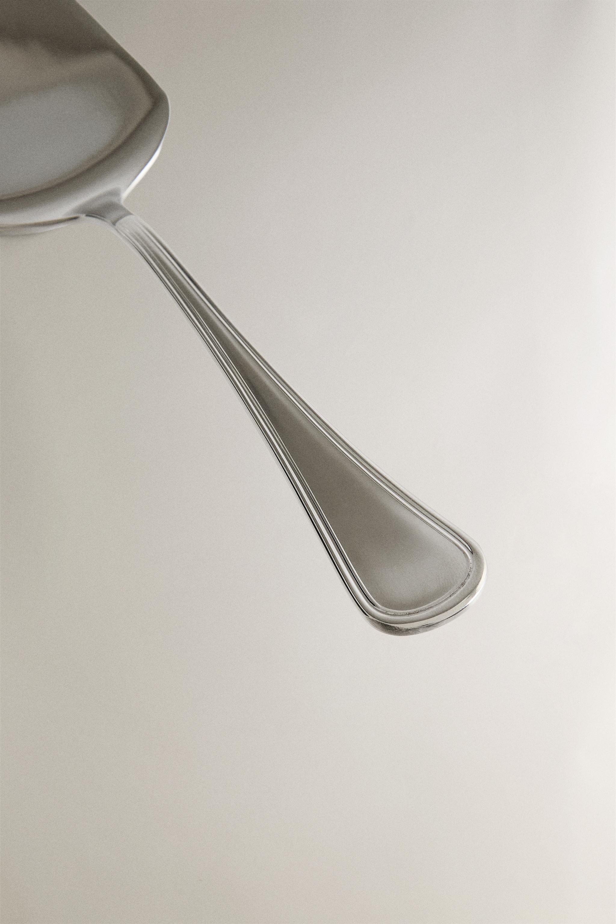 PELLE À TARTE ACIER BRILLANT