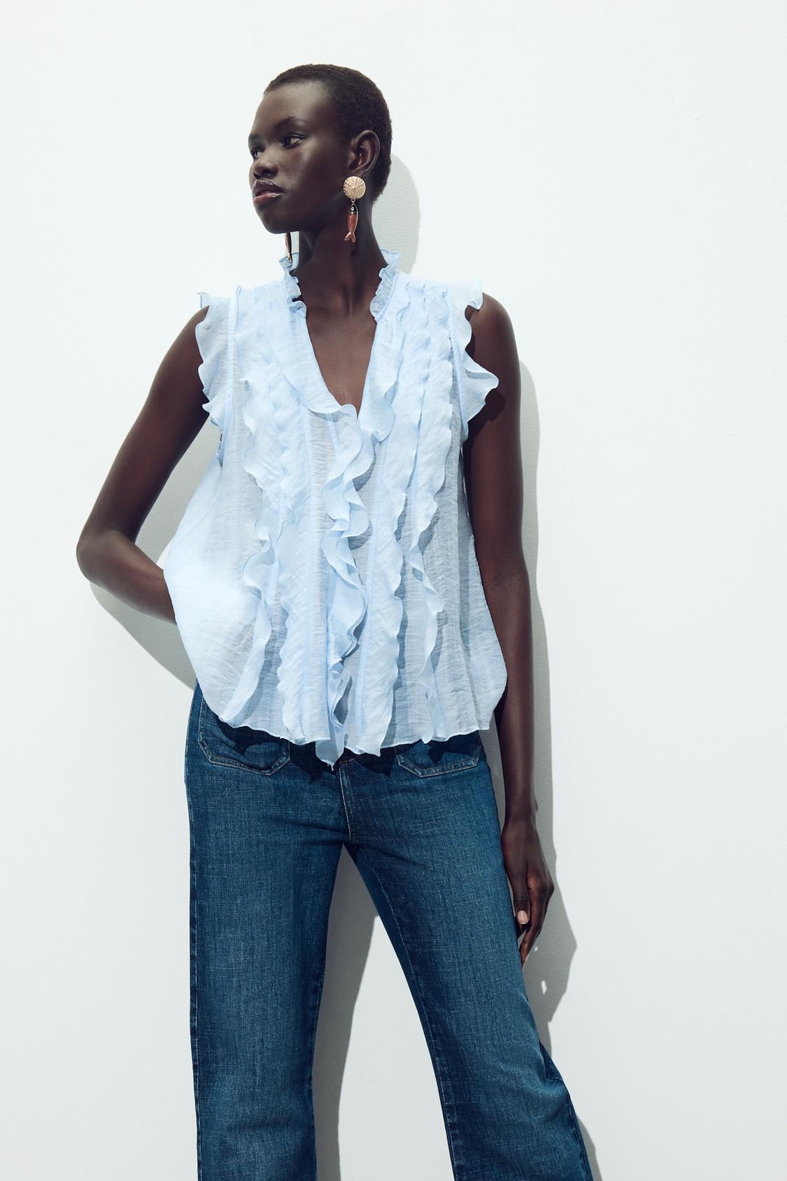 FLOWY RUFFLED TOP