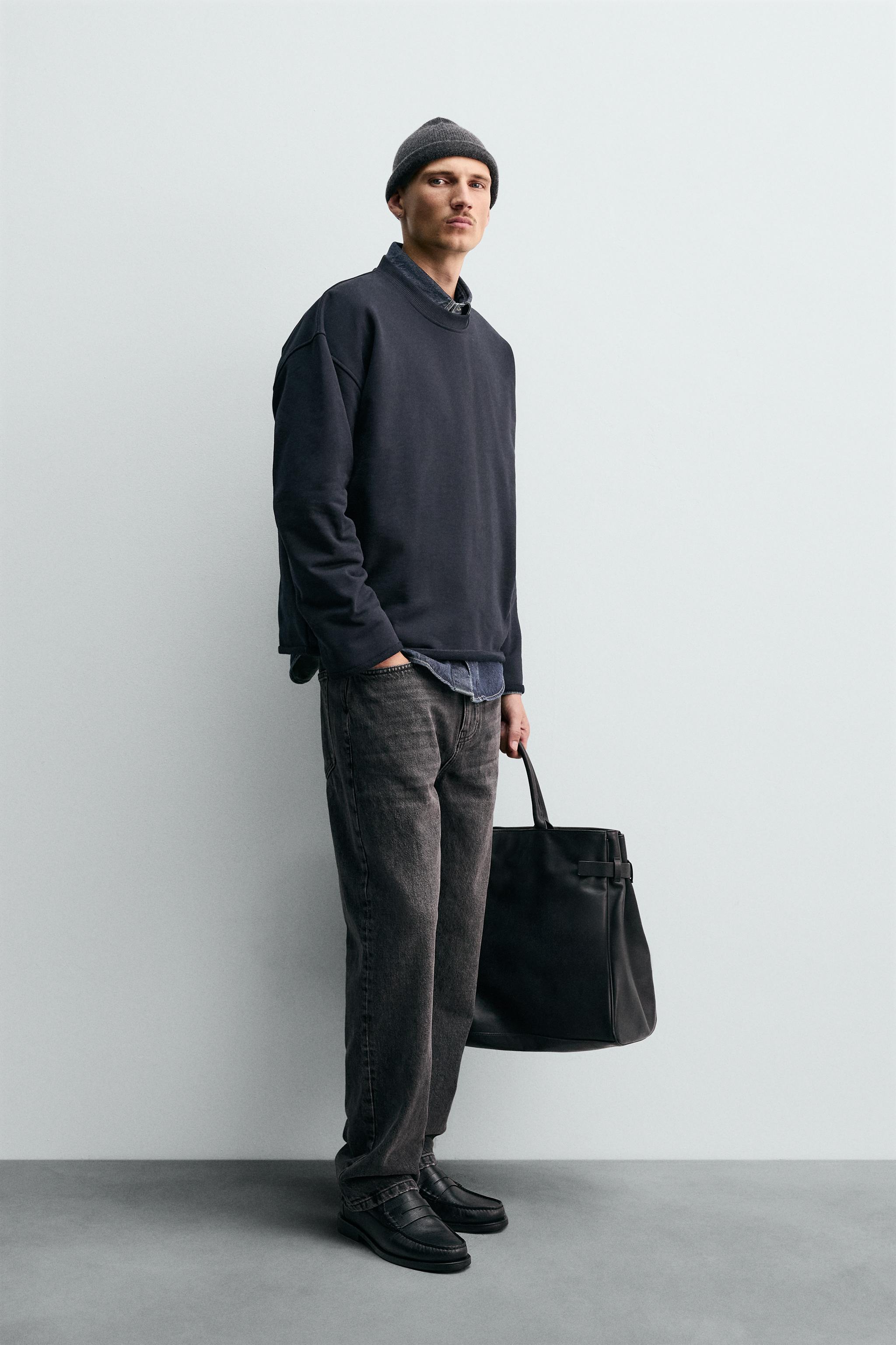 CREW NECK SWEATSHIRT WITH IRREGULAR FINISH