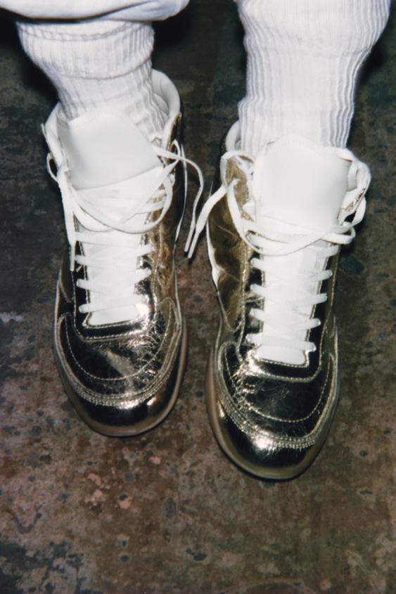 METALLIC EFFECT SNEAKER ANKLE BOOTS