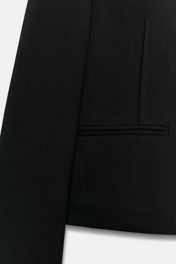 Blazer cropped con pinzas 7