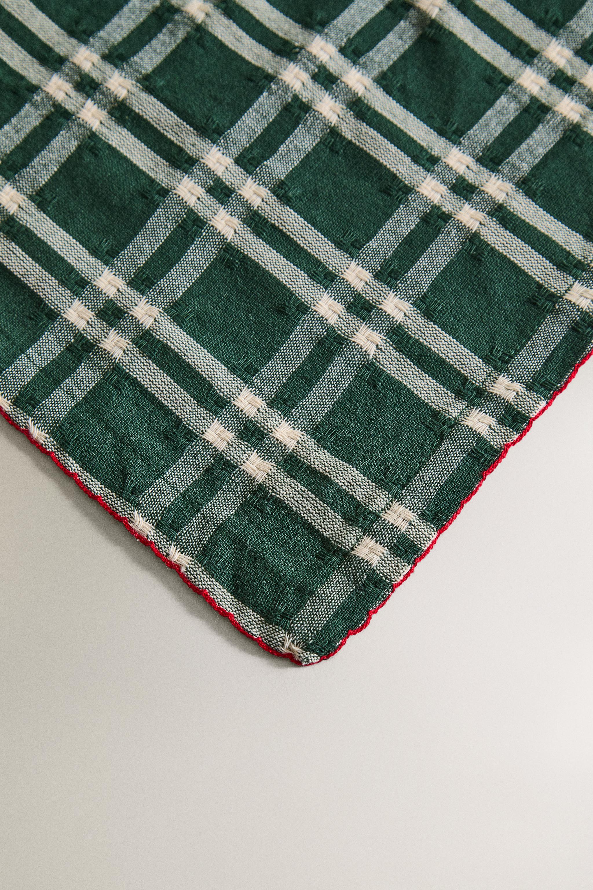 DYED COTTON CHRISTMAS TABLECLOTH