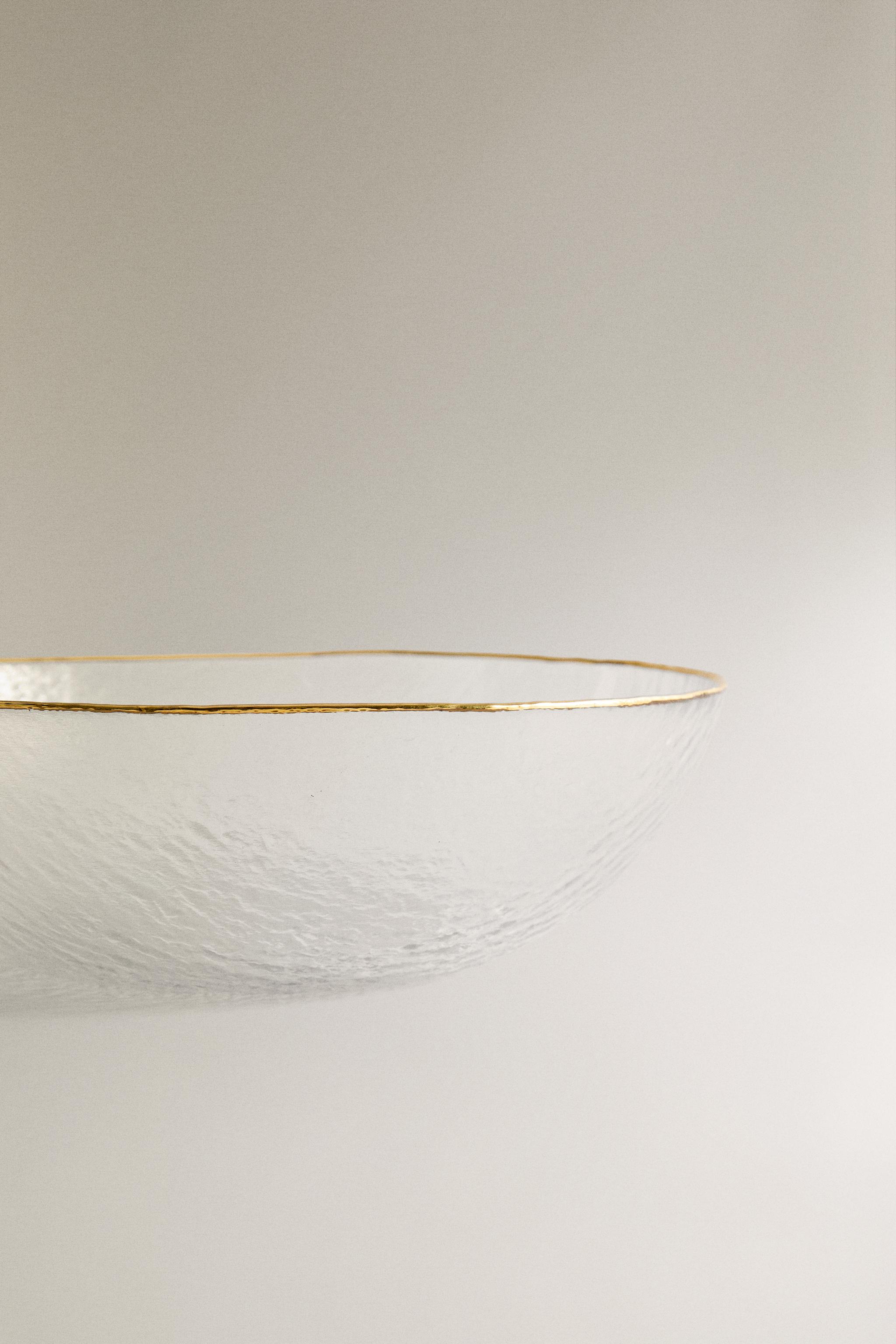 RAISED GLASS SALAD BOWL WITH A GOLD RIM