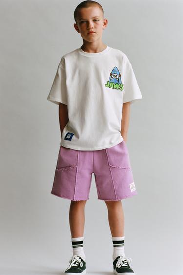 BERMUDA EFECTO LAVADO SURF - Lila de Zara