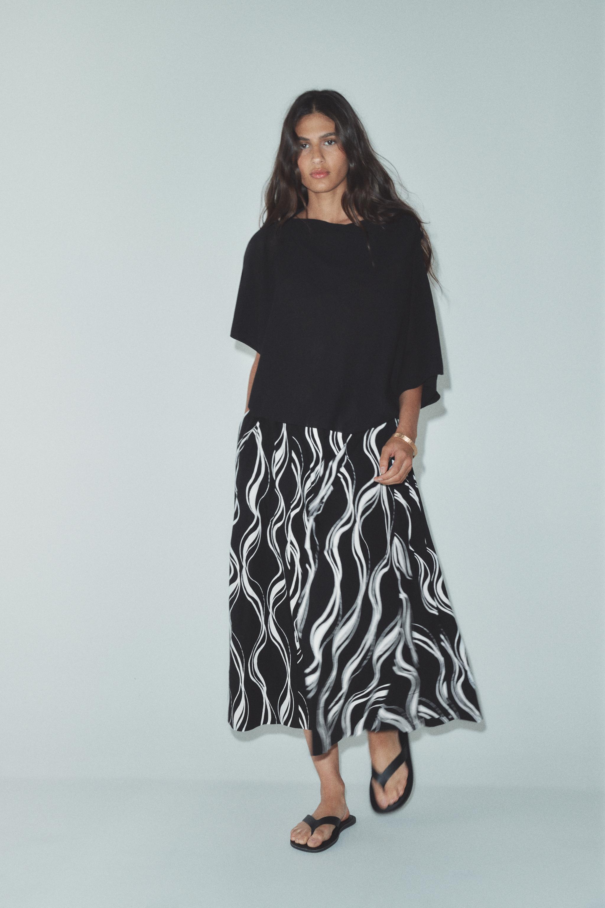 Black Midi ２枚セット Kaiia exclusive double layered slinky high neck cap sleeve