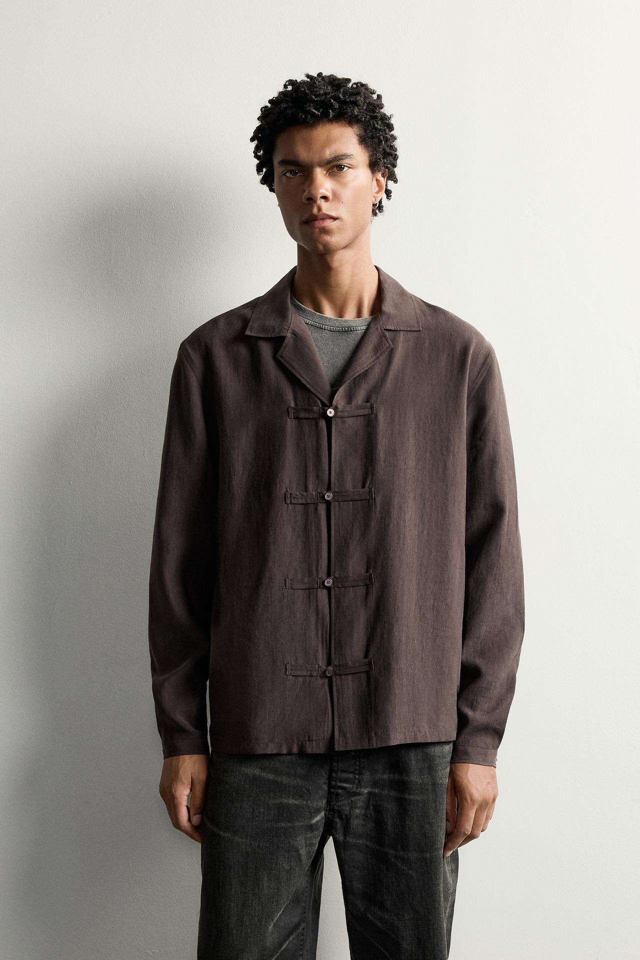 FLUID SHIRT WITH FROG FASTENING — Brown