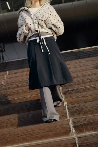 {ชื่อ} - {สี} จาก Zara