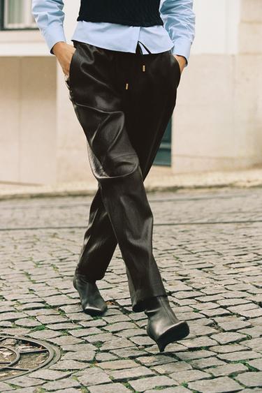 Zara FAUX LEATHER ELASTIC WAIST PANTS - Brown
