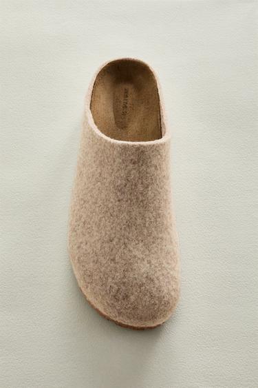 MINIMALIST FELT CLOGS - Beige by Zara
