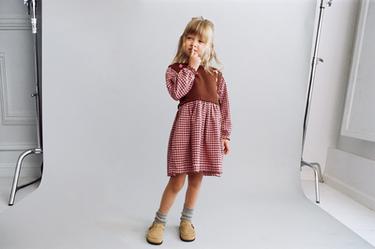 GINGHAM PRINT DRESS WITH EMBROIDERED FLOWERS — Fuchsia 1