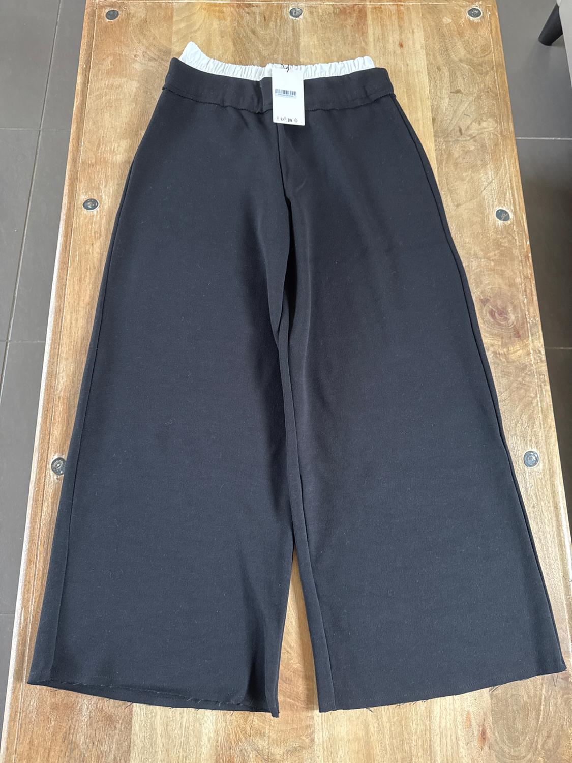 CONTRAST UNDERWEAR TROUSERS