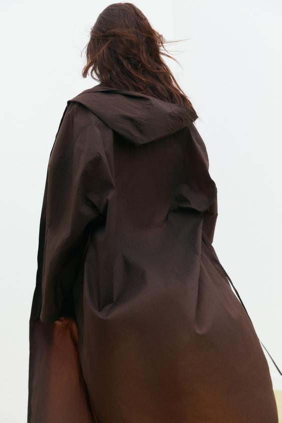 https://static.zara.net/assets/public/86ef/f3ba/83fe4c1e9c9b/90fc20c8653d/01255790904-a3/01255790904-a3.jpg?ts=1741275730964&w=563
