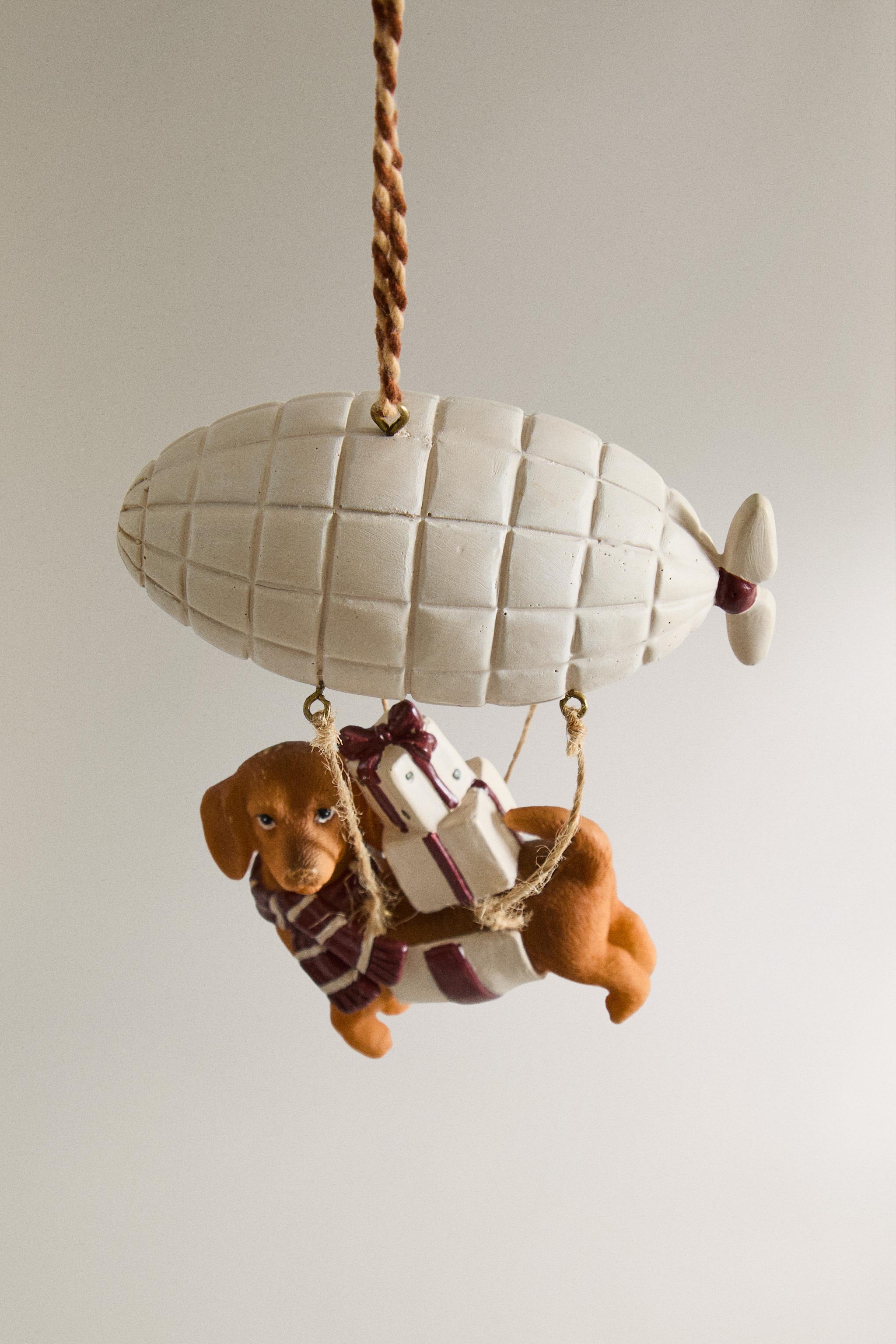 DOG HOT AIR BALLOON CHRISTMAS TREE ORNAMENT