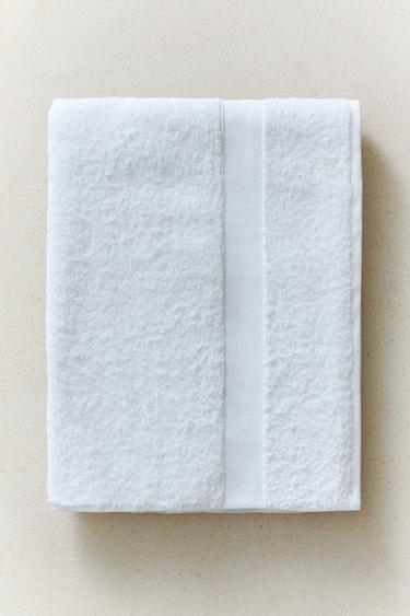 PREMIUM COTTON BATH TOWEL (600 GXM²) - White by Zara