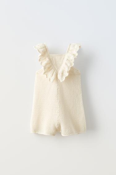 PETO PUNTO CROCHET VOLANTES - Crudo claro de Zara