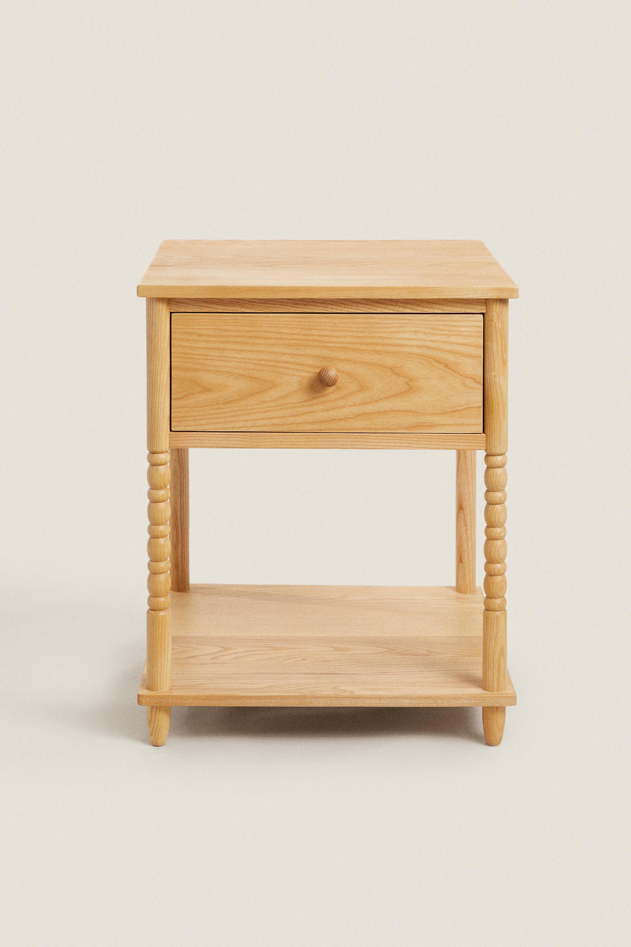 TABLE DE CHEVET EN BOIS