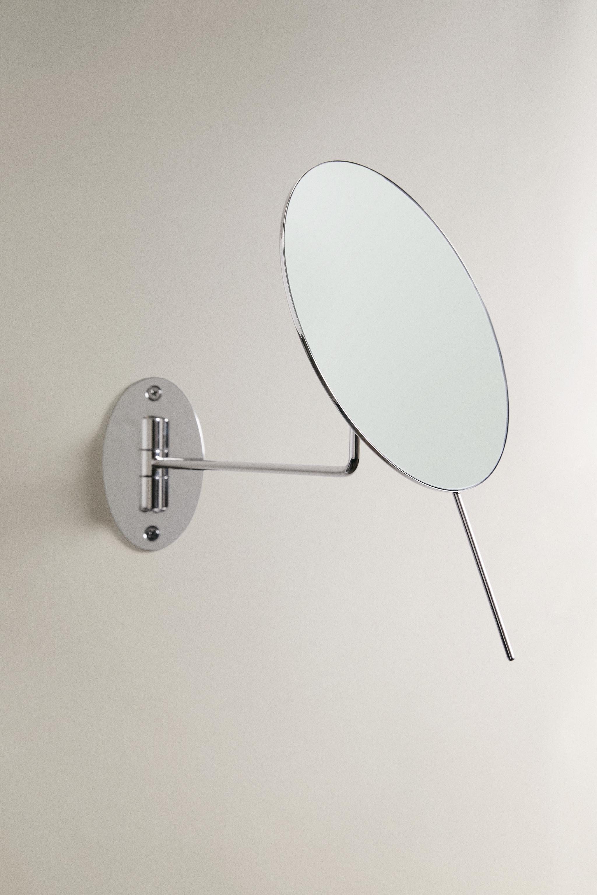 ROUND WALL-MOUNTED BATHROOM MAGNIFYING MIRROR — Silver