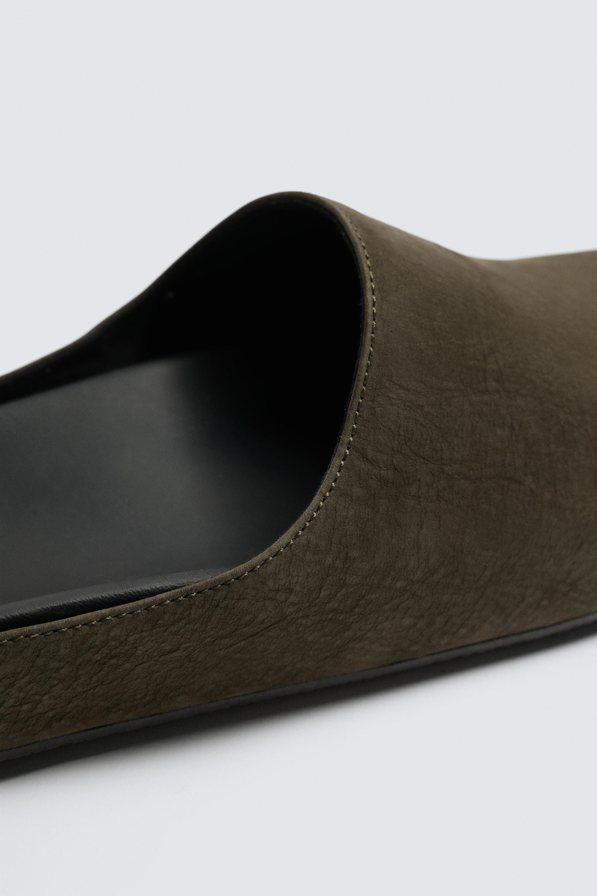 SABOTS EN CUIR