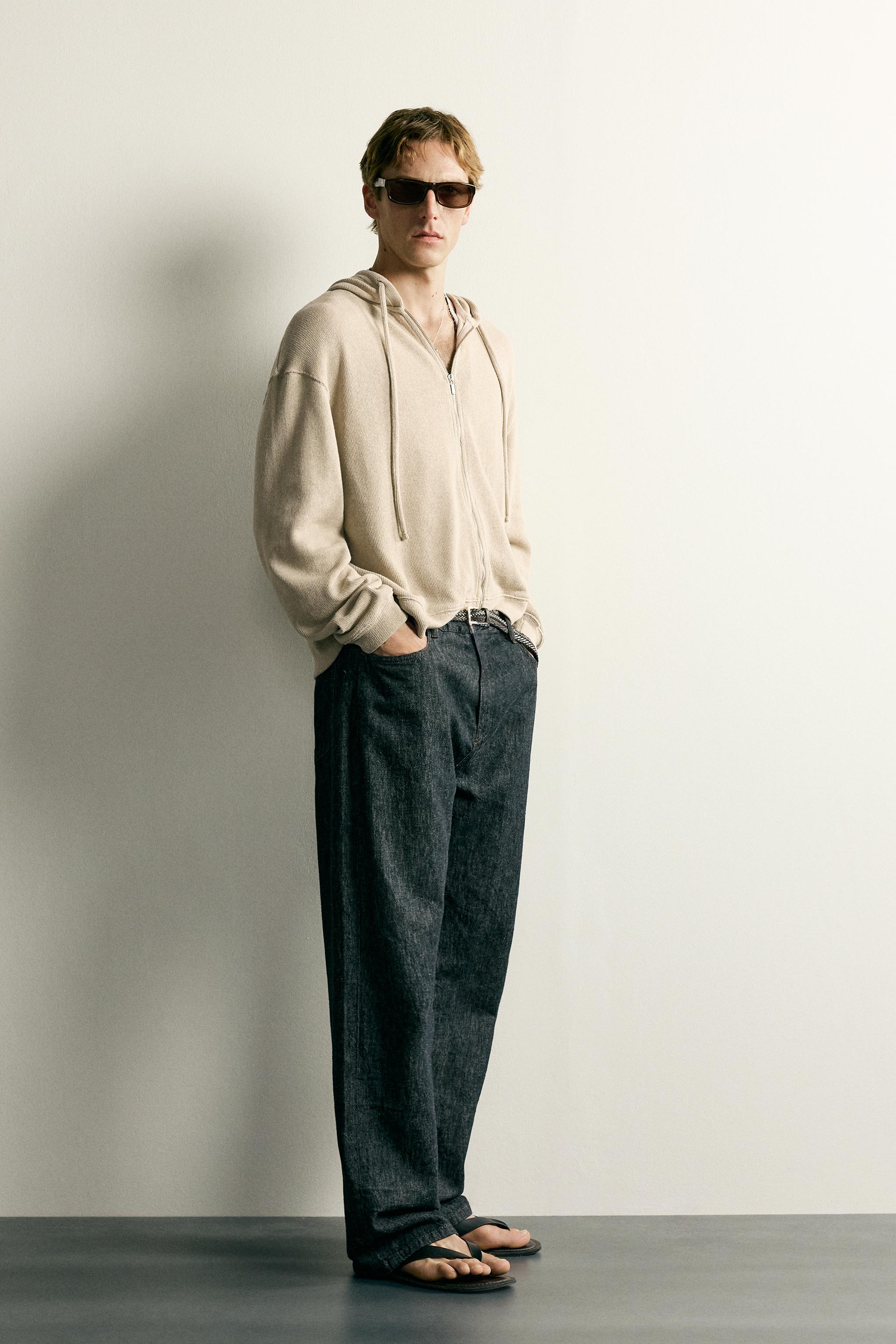 RELAXED FIT KNIT HOODIE