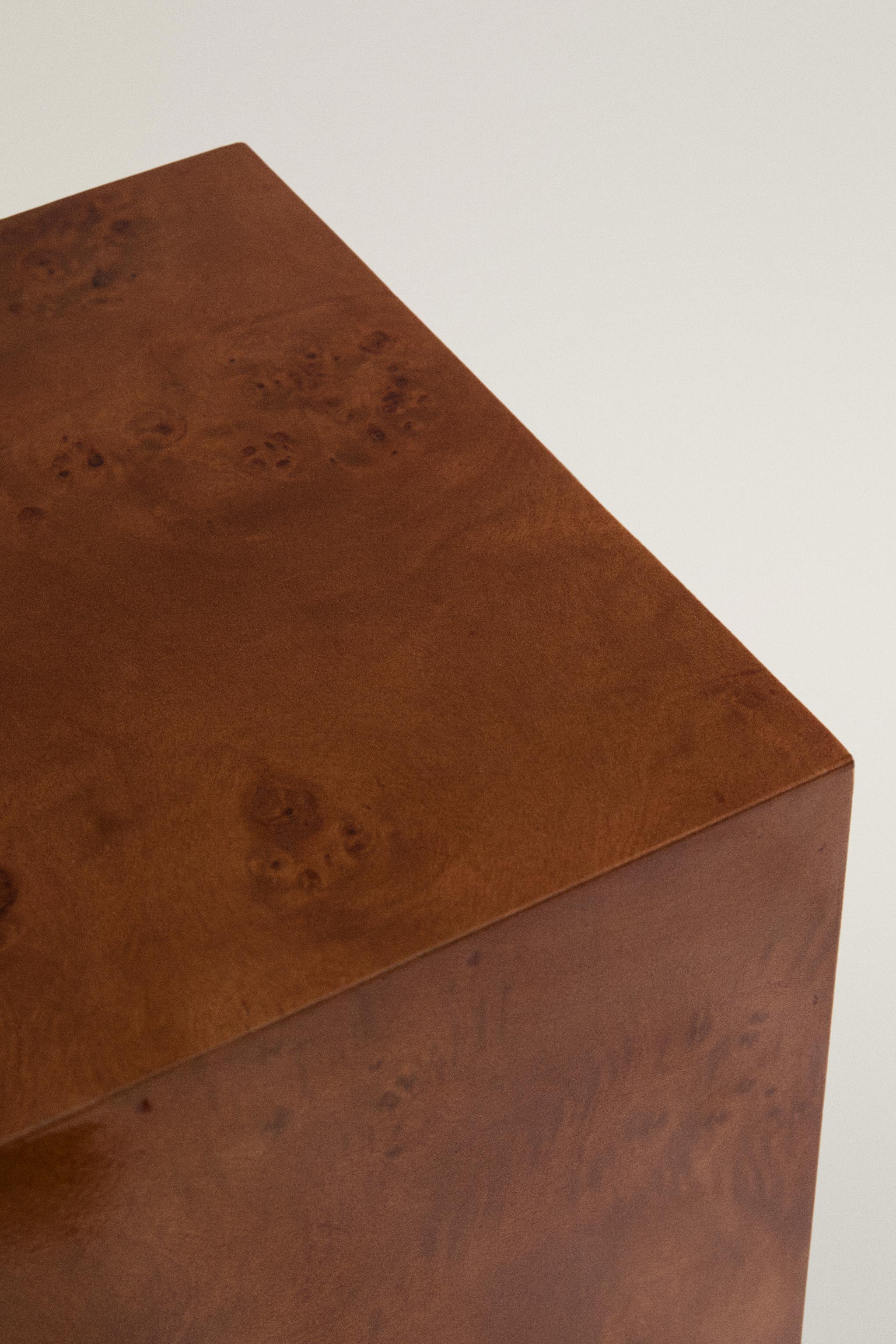 BURL WOOD PEDESTAL