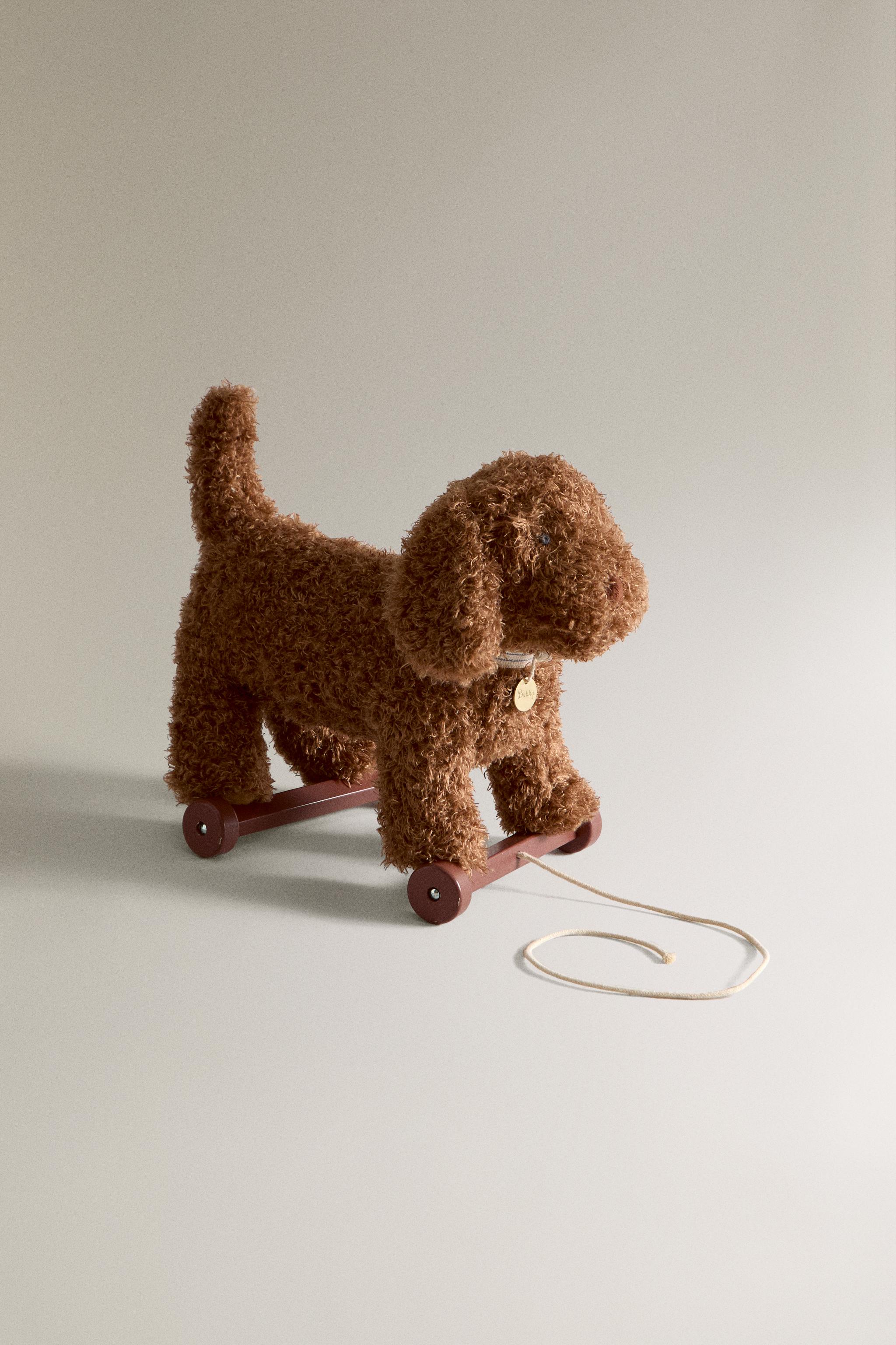 KIDS’ PLUSH TOY DOG WITH WHEELS