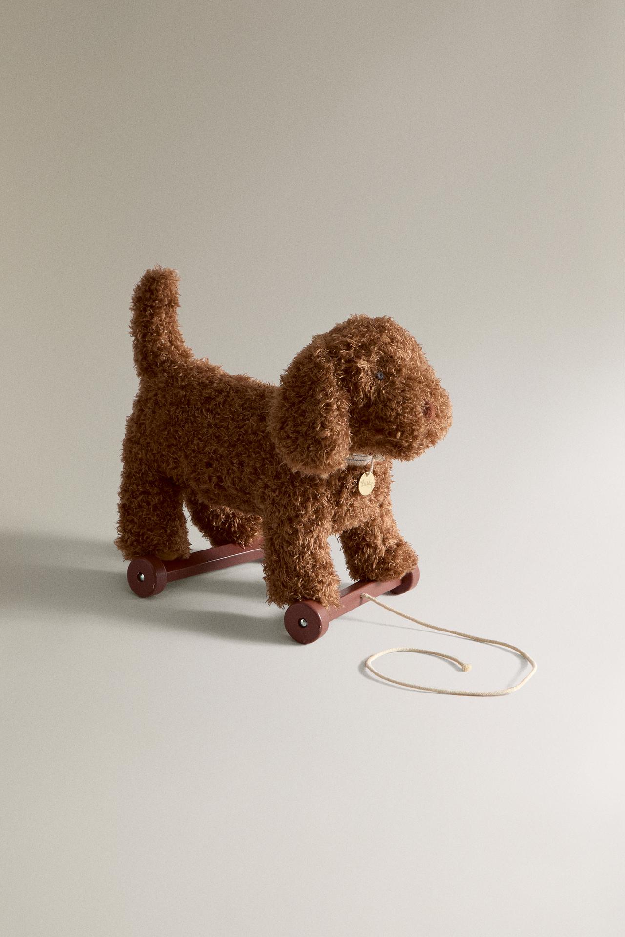 KIDS' SOFT TOY DOG WITH WHEELS — Brown