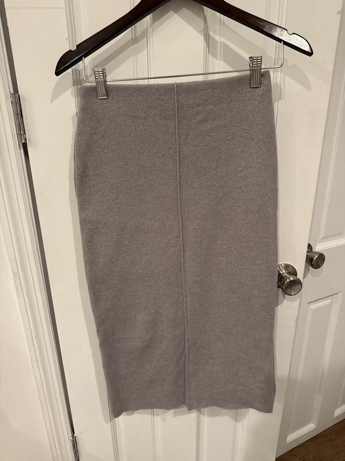 SOFT MIDI SKIRT