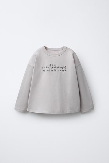 EMBROIDERED SLOGAN T-SHIRT - Light grey by Zara