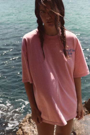 CAMISETA EFECTO LAVADO TEXTO - Rosa de Zara - Imagen 0