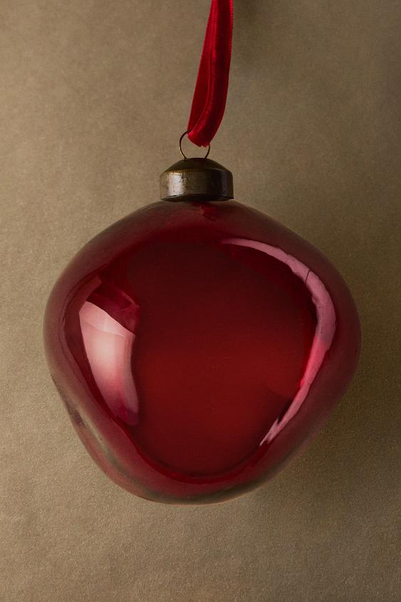 BOROSILICATE CHRISTMAS TREE BALL ORNAMENT - Red by Zara - Image 0