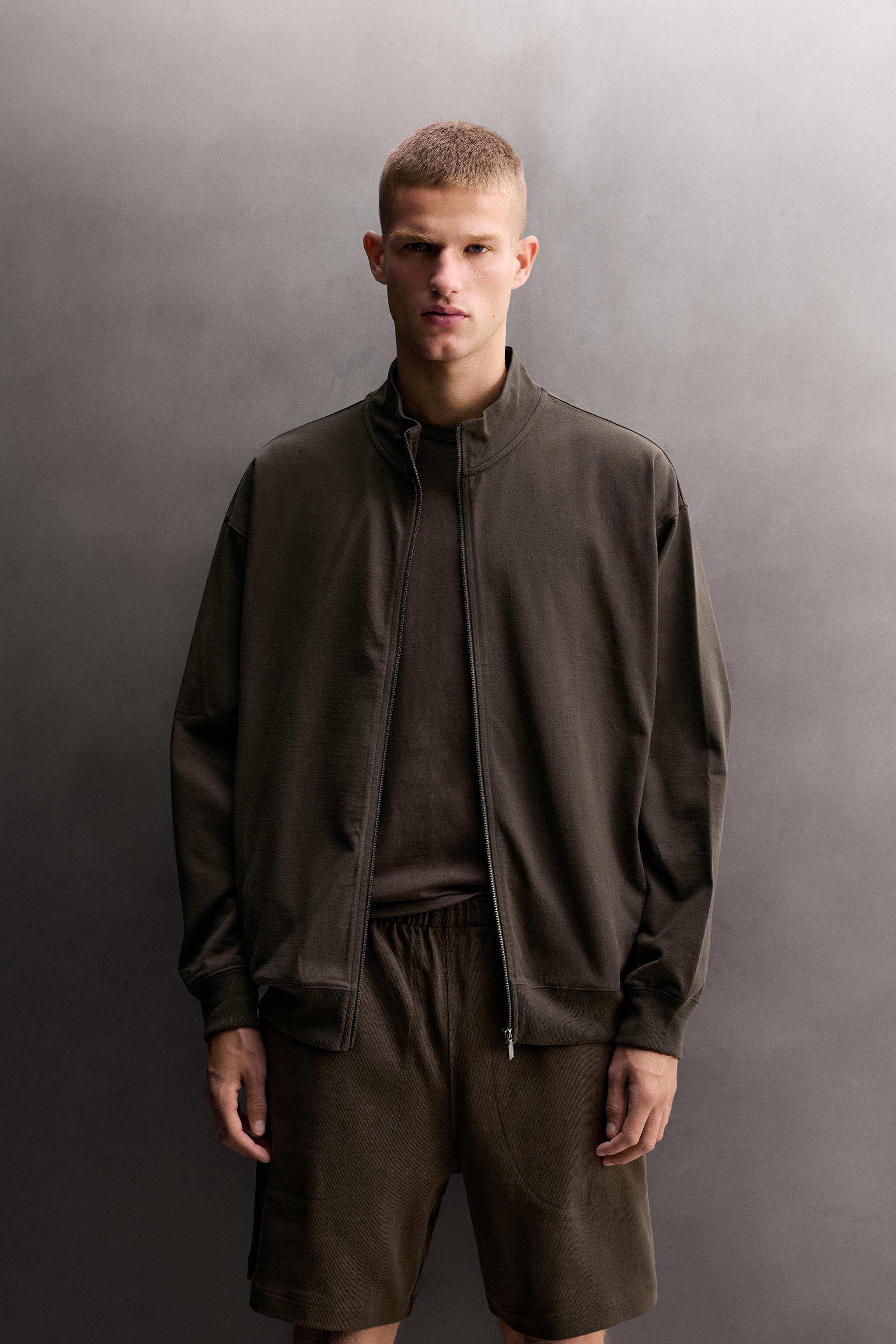 RELAXED FIT ZIP-UP SWEATSHIRT