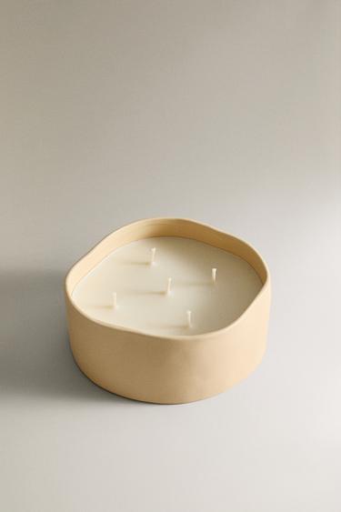 (540 G) LUMINOUS CAMELLIA SCENTED CANDLE - Light pink by Zara - Image 1
