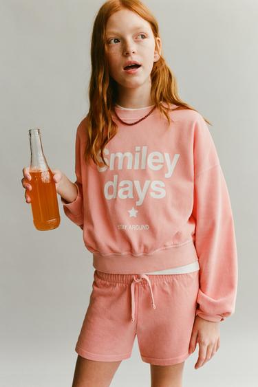 SÆT MED SLOGAN SWEATSHIRT OG BERMUDASHORTS - Fersken fra Zara