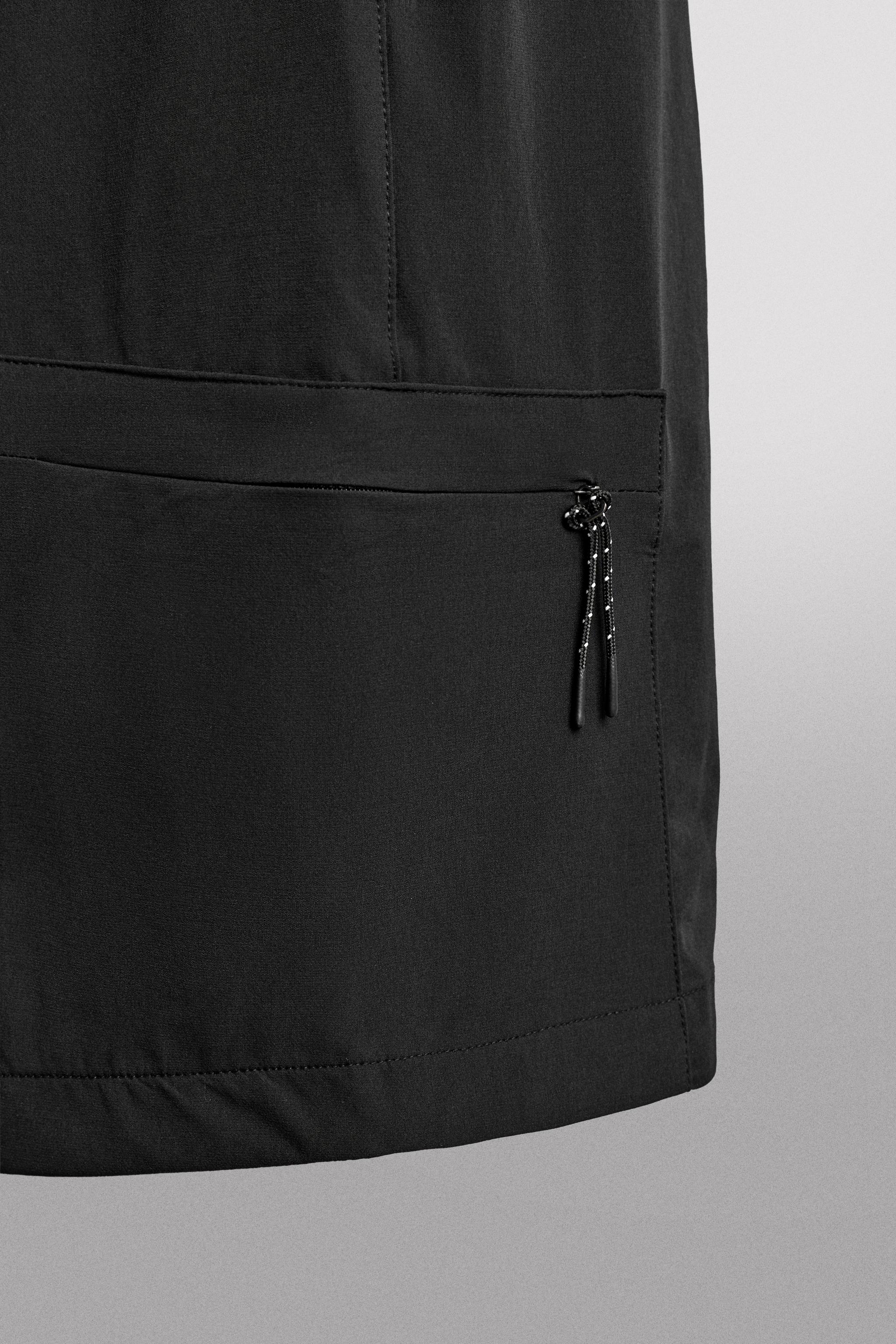 TECHNICAL CARGO SHORTS