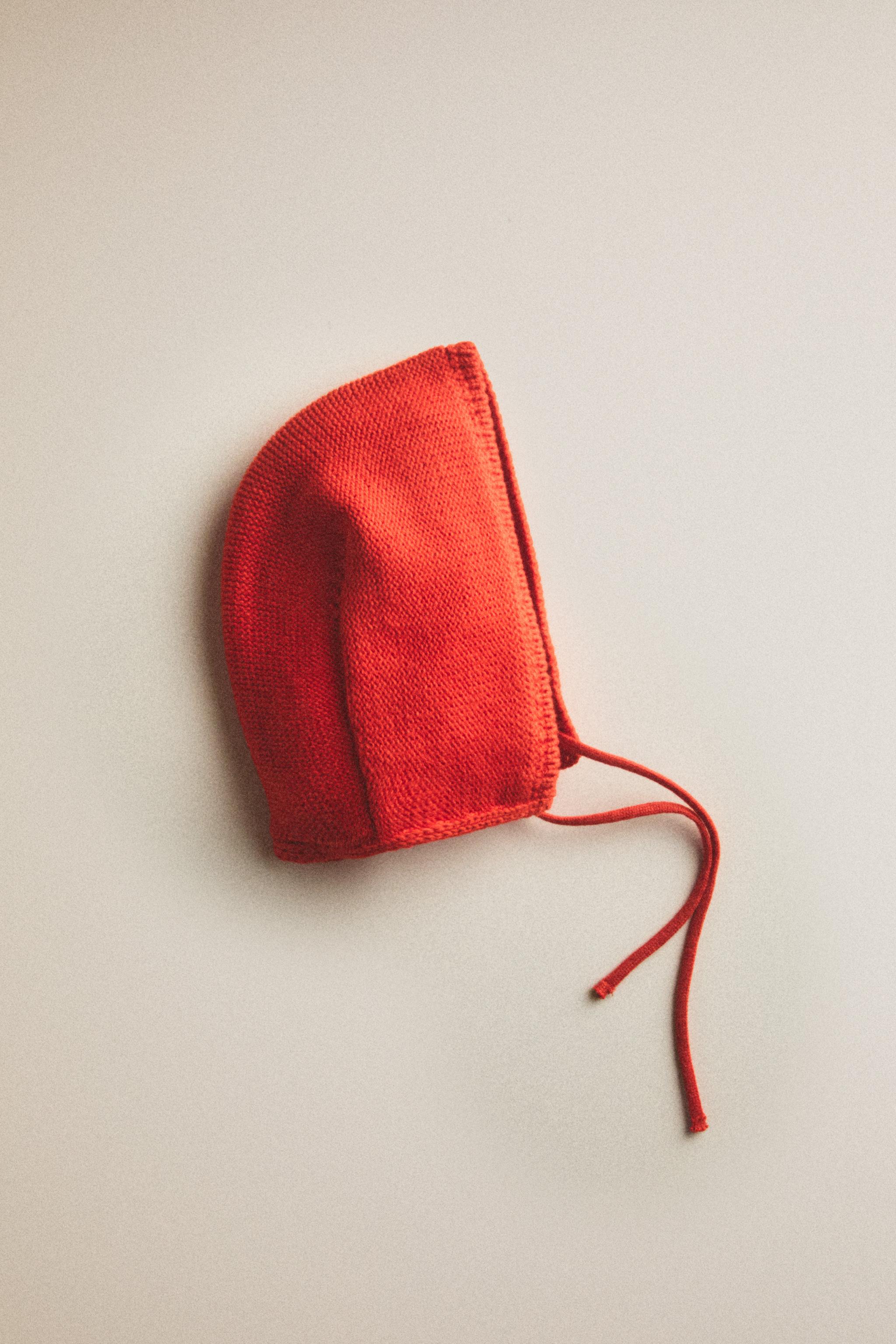 BABY KNIT BONNET — Red