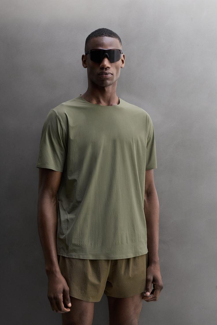 ZARA TECHNICAL TEXTURED T-SHIRT