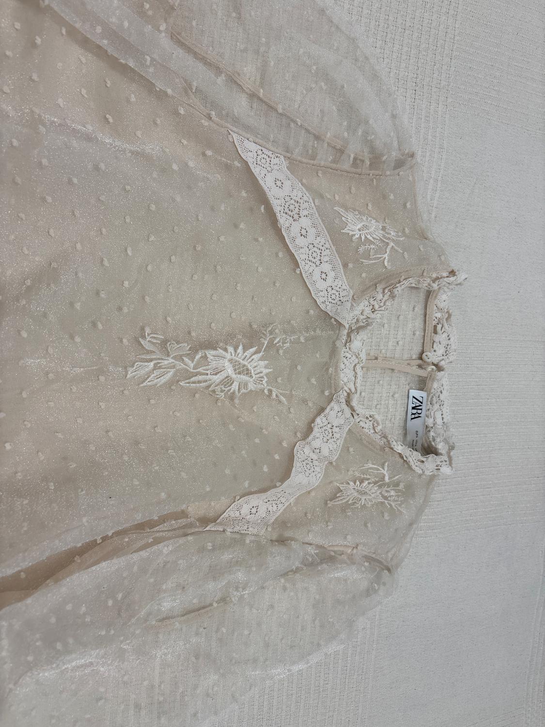 EMBROIDERED PLUMETIS BLOUSE - Image 3