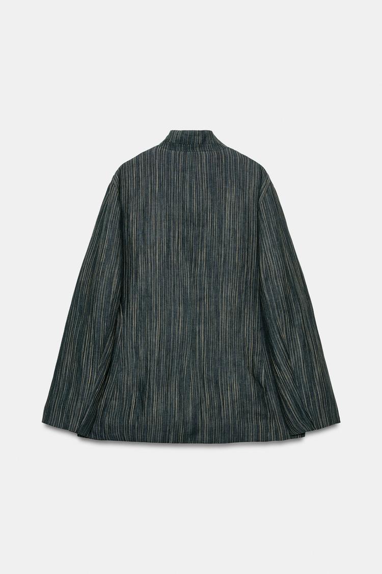 Blazer de lino a rayas de la colección ZW 7