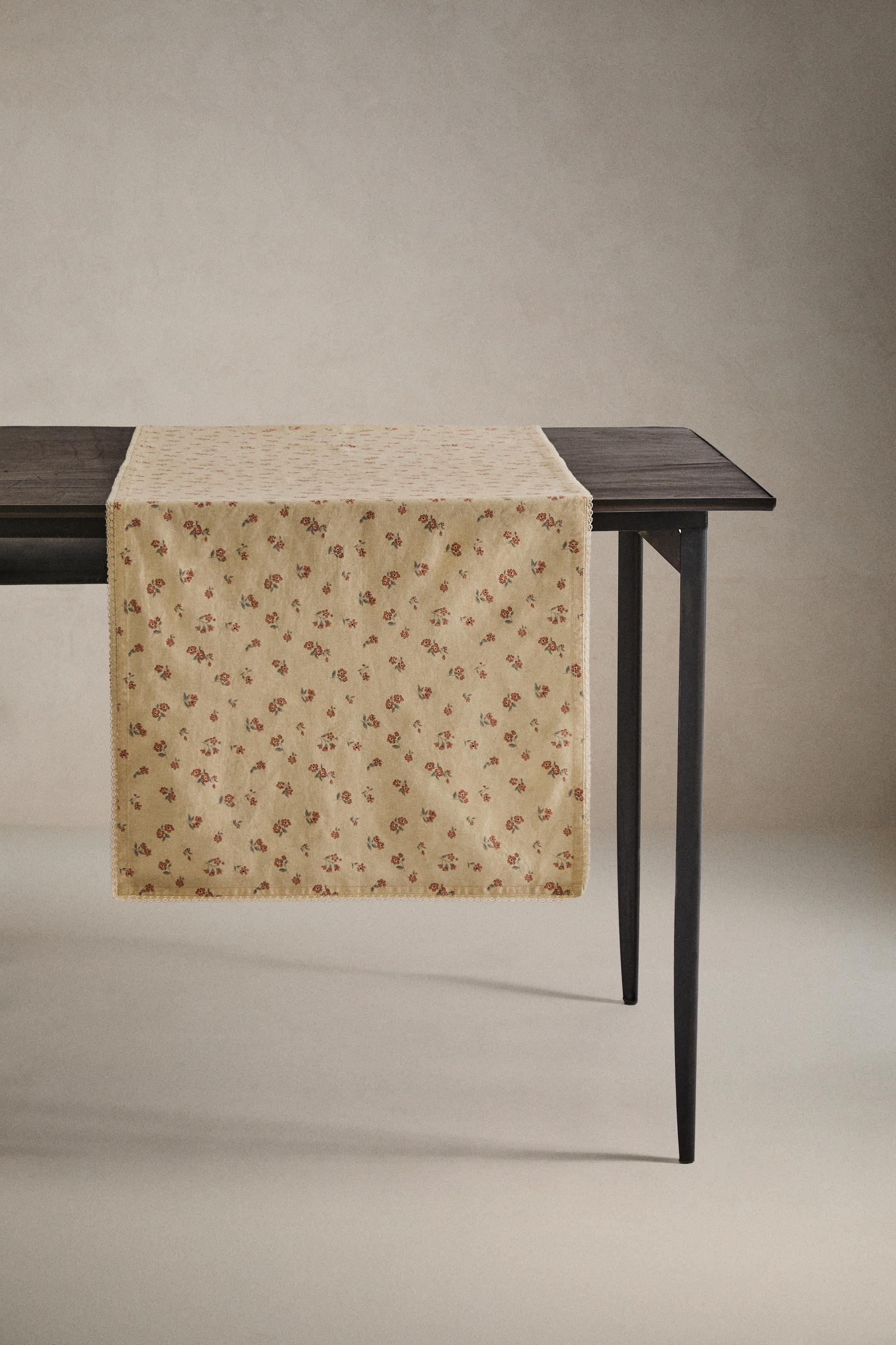 ZARA  テーブルセット BEVELED WOOD COFFEE TABLE | Zara Home United States of America