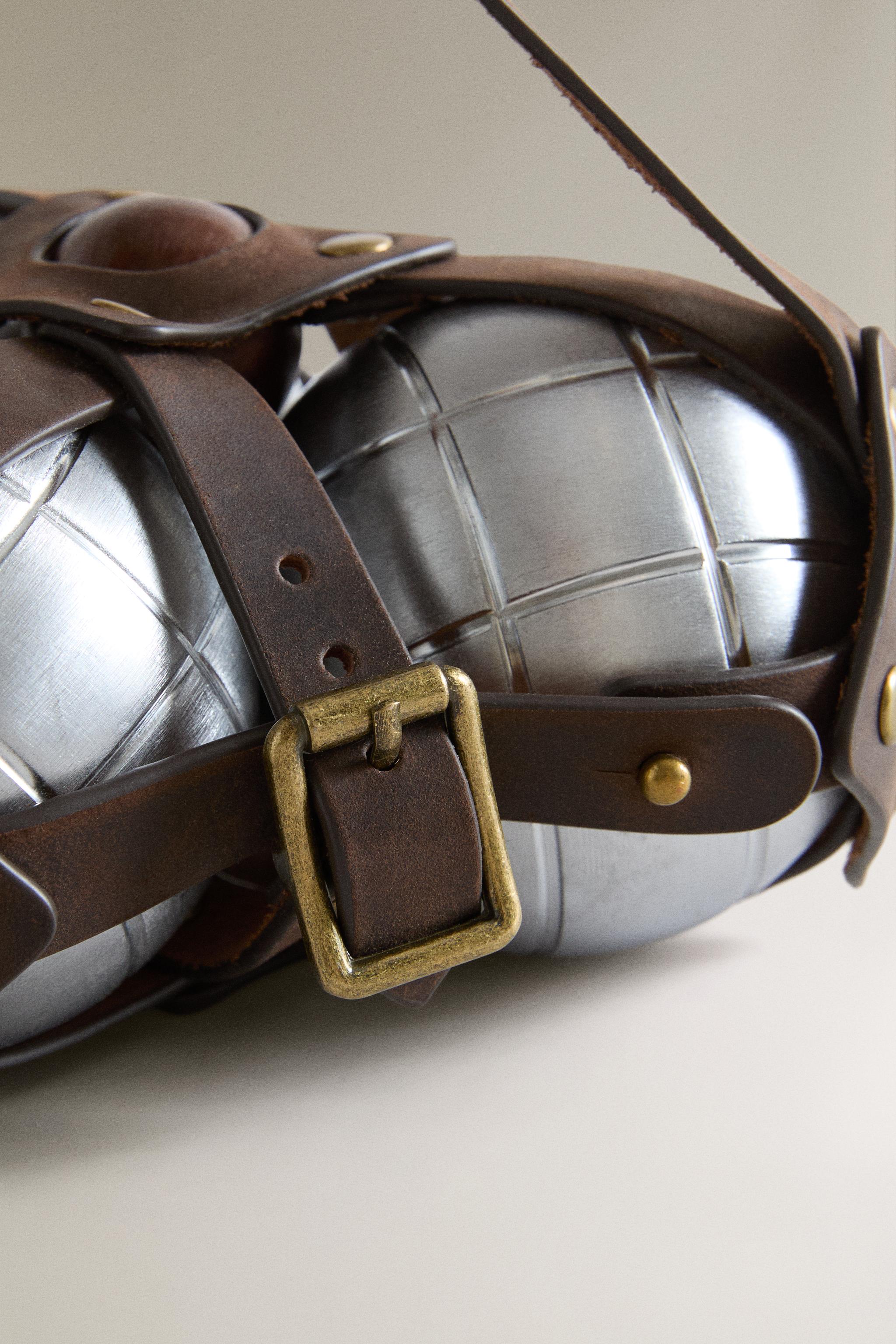 PETANCA LEATHER CASE SET — Printed
