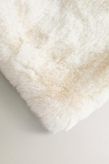 PLAID FOURRURE - Blanc cassé de Zara - Image 2
