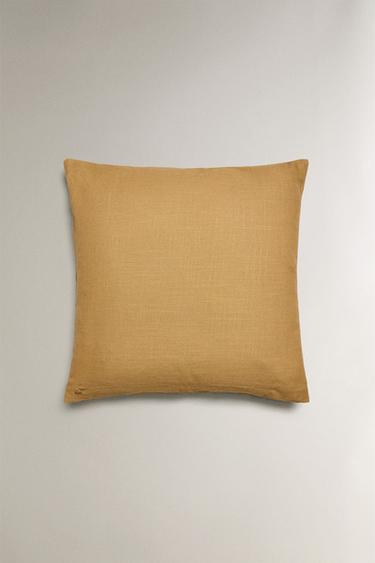 HOUSSE DE COUSSIN BRODERIE FLORALE - Ocre de Zara - Image 2